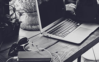 热点:炒股配资网(-中办、国办近日印发《提振消费专项行动方案》，消费领域有望逐步迎来趋势性行情，龙头家电ETF(159730)盘中涨近2%