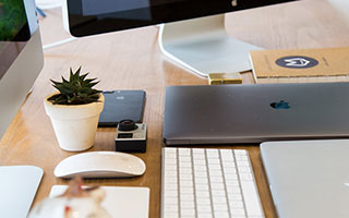 人民币兑美元中间价报7.1696，调升45点